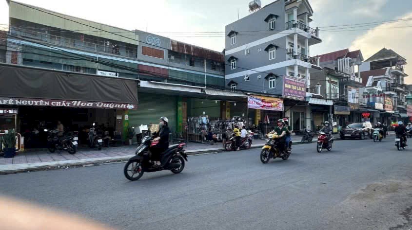 Bán Gấp Căn Hộ Cao Cấp, Diện Tích Rộng Rãi, Giá Tốt Nhất Thị Trường!
